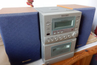 Miniwieża Sharp z CD radiem i magnetofonem