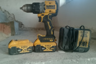 DeWalt dcd 805 2 Aku ładowarka