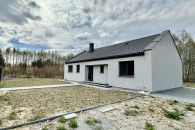 Dom pod lasem, gm. Łask